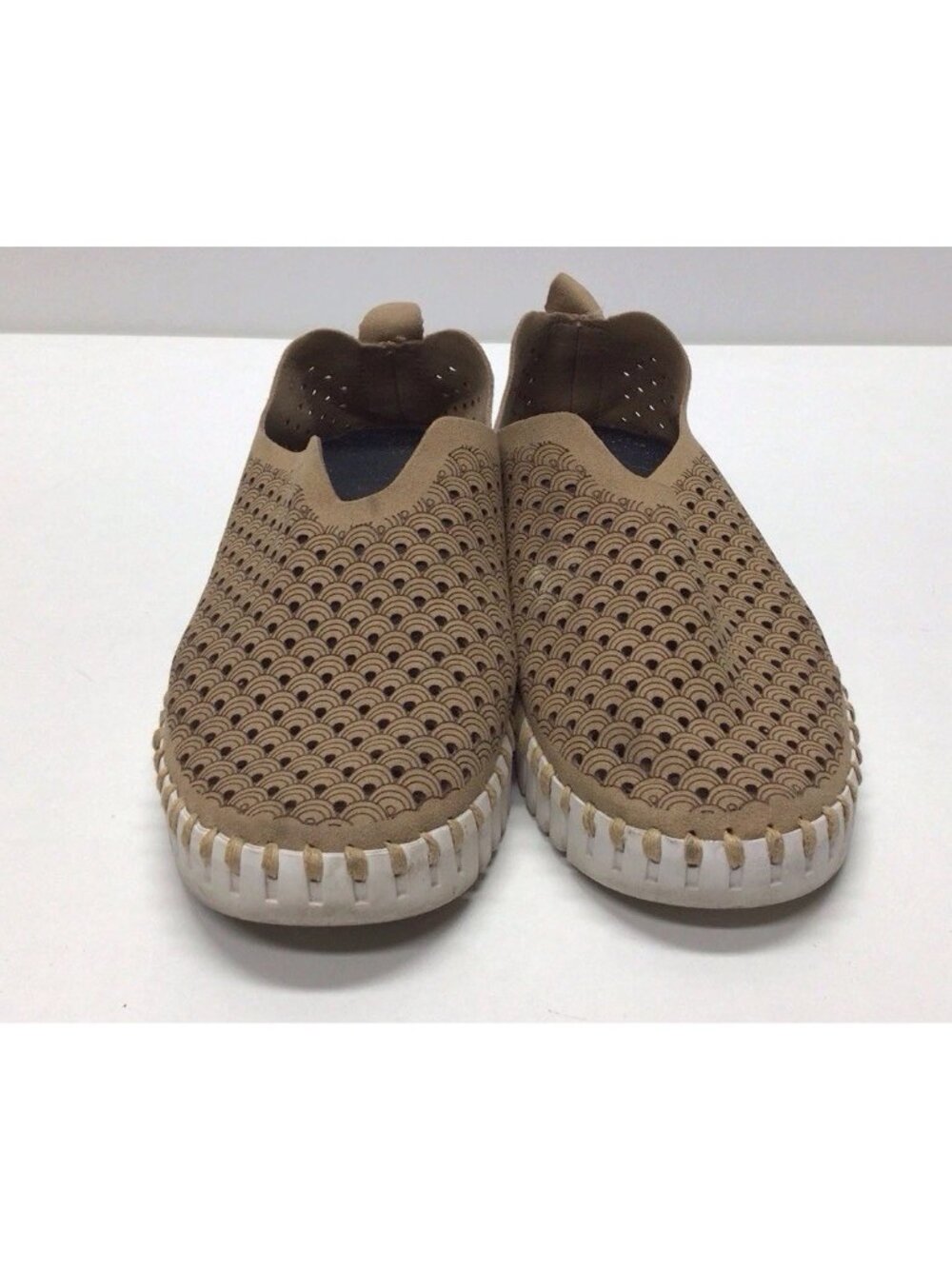 Ilse Jacobsen Tulip Women’s EU 37 US 6.5 Beige Leather Slip On Shoes Comfort